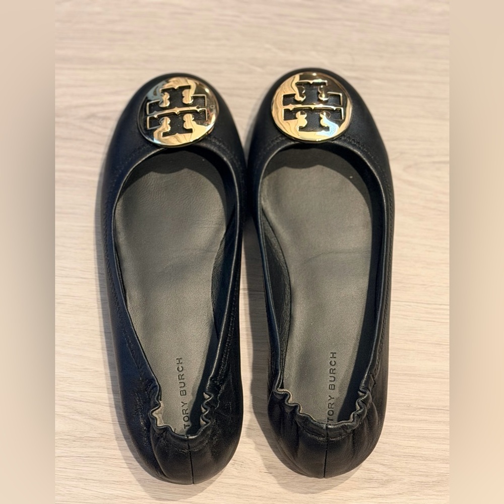 Tory Burch Travel Ballet Flats Black with Gold Medallion
